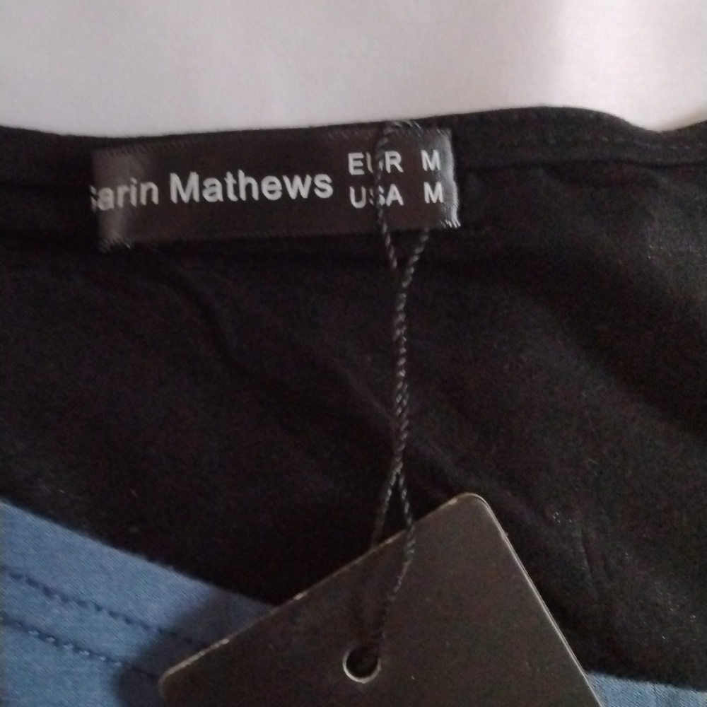 NWT ColorBlock Tee SzM - Picture 4 of 4